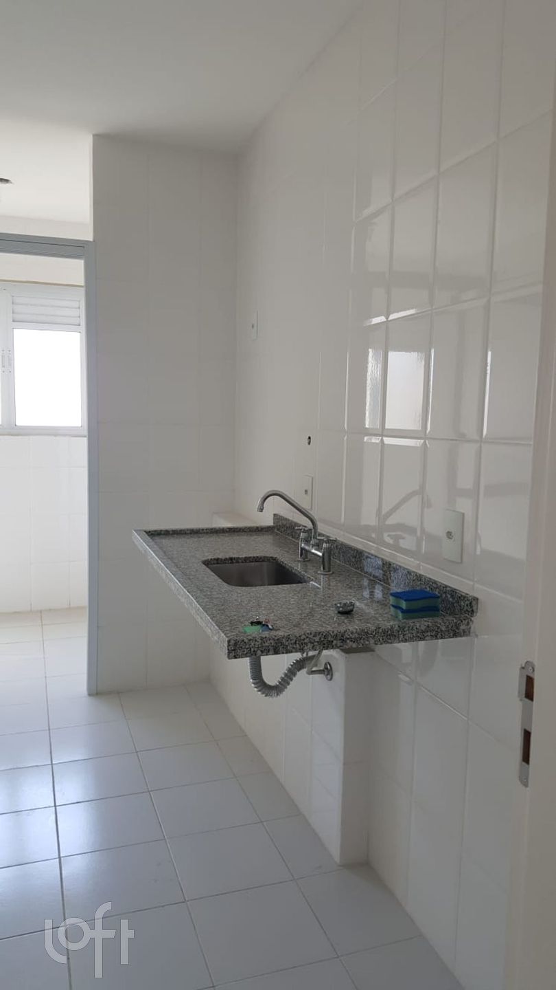 Apartamento à venda com 3 quartos, 75m² - Foto 7