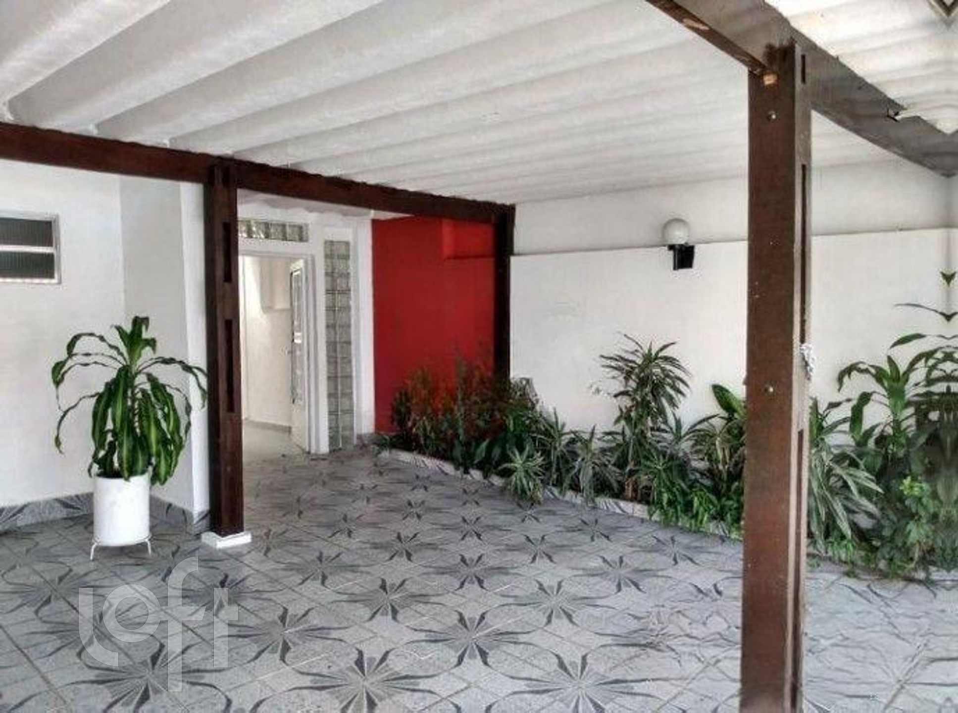 Casa à venda com 3 quartos, 130m² - Foto 1