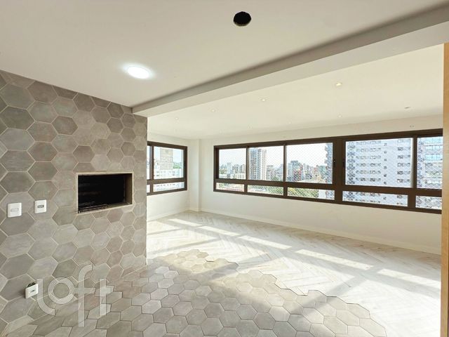 Apartamento com 110m², 3 dormitórios, 3 suítes, 2 vagas, Menino Deus em Porto Alegre