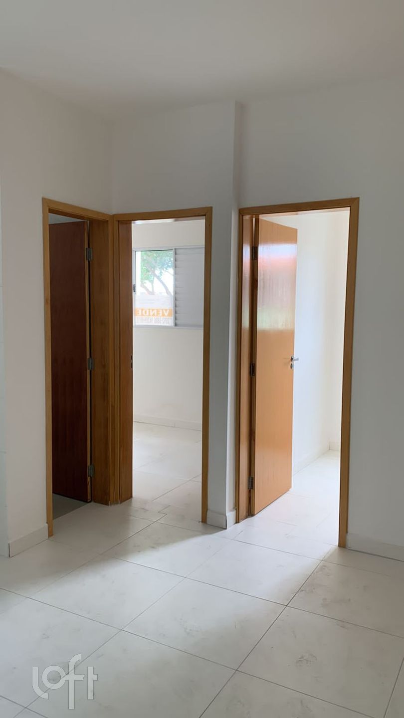 Apartamento à venda com 2 quartos, 34m² - Foto 4