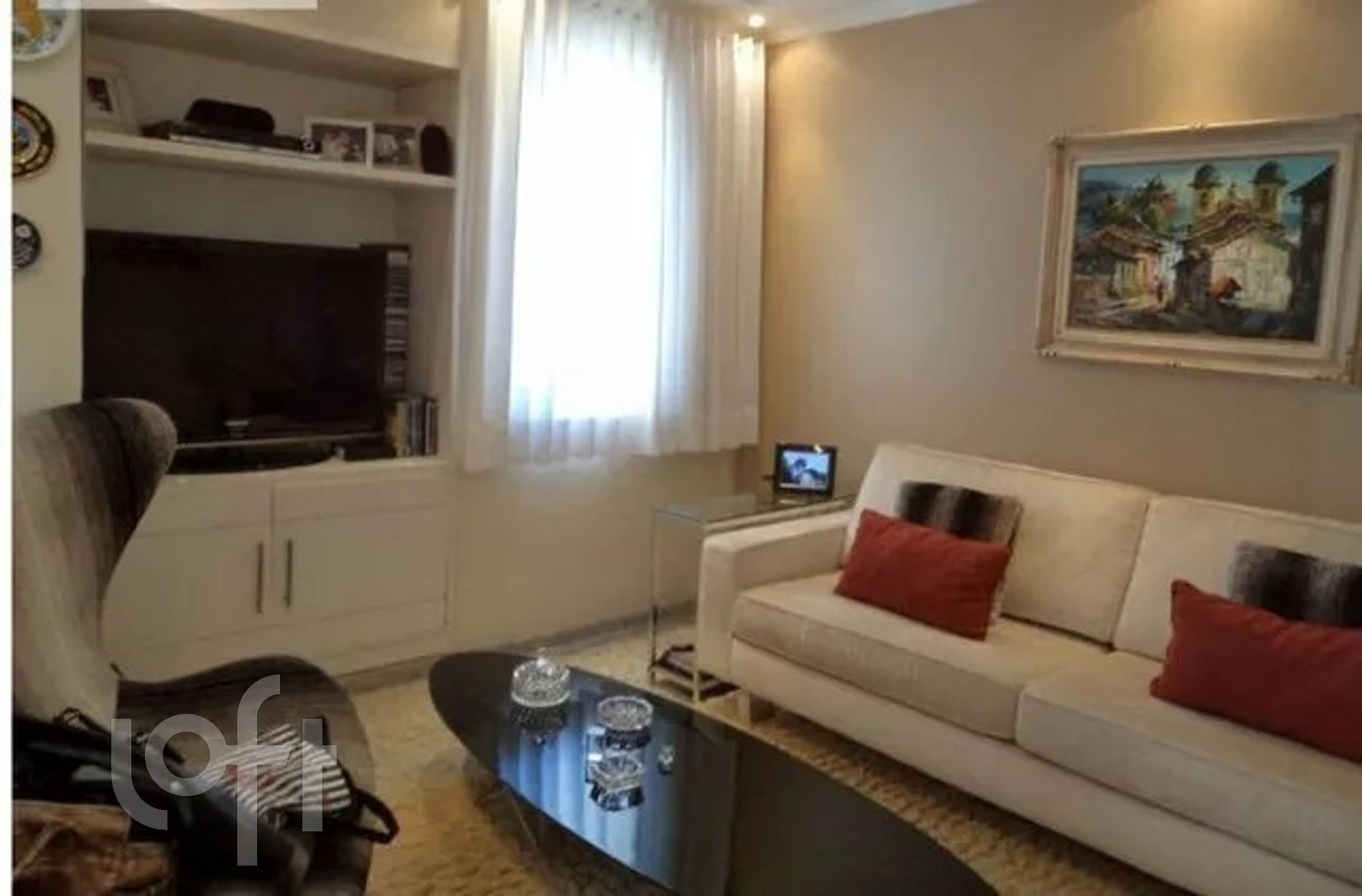 Apartamento à venda com 2 quartos, 70m² - Foto 3