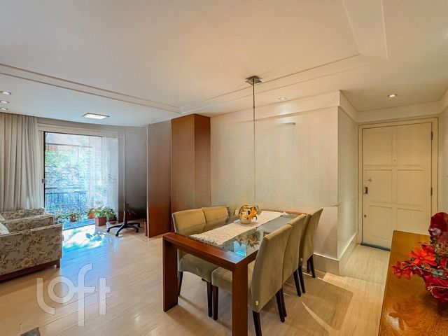 Apartamento com 126m², 3 dormitórios, 1 suíte, 2 vagas, Higienópolis em Porto Alegre