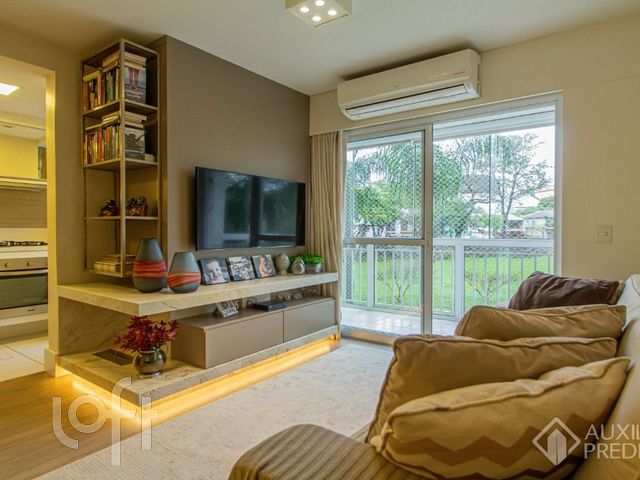 Apartamento com 68m², 2 dormitórios, 1 suíte, 1 vaga, Vila Ipiranga em Porto Alegre