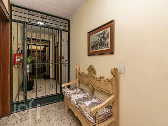 Apartamento com 217m², 3 dormitórios, 1 suíte, 2 vagas, Independência em Porto Alegre