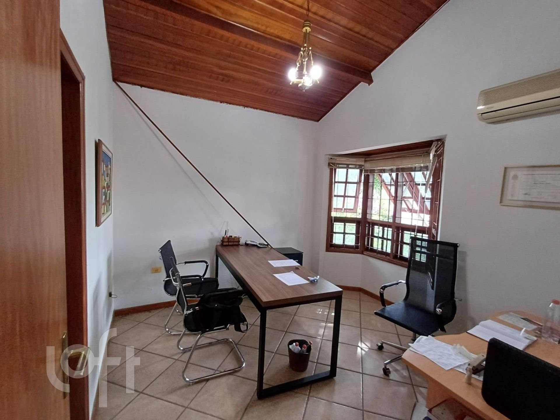 Casa à venda com 3 quartos, 320m² - Foto 32