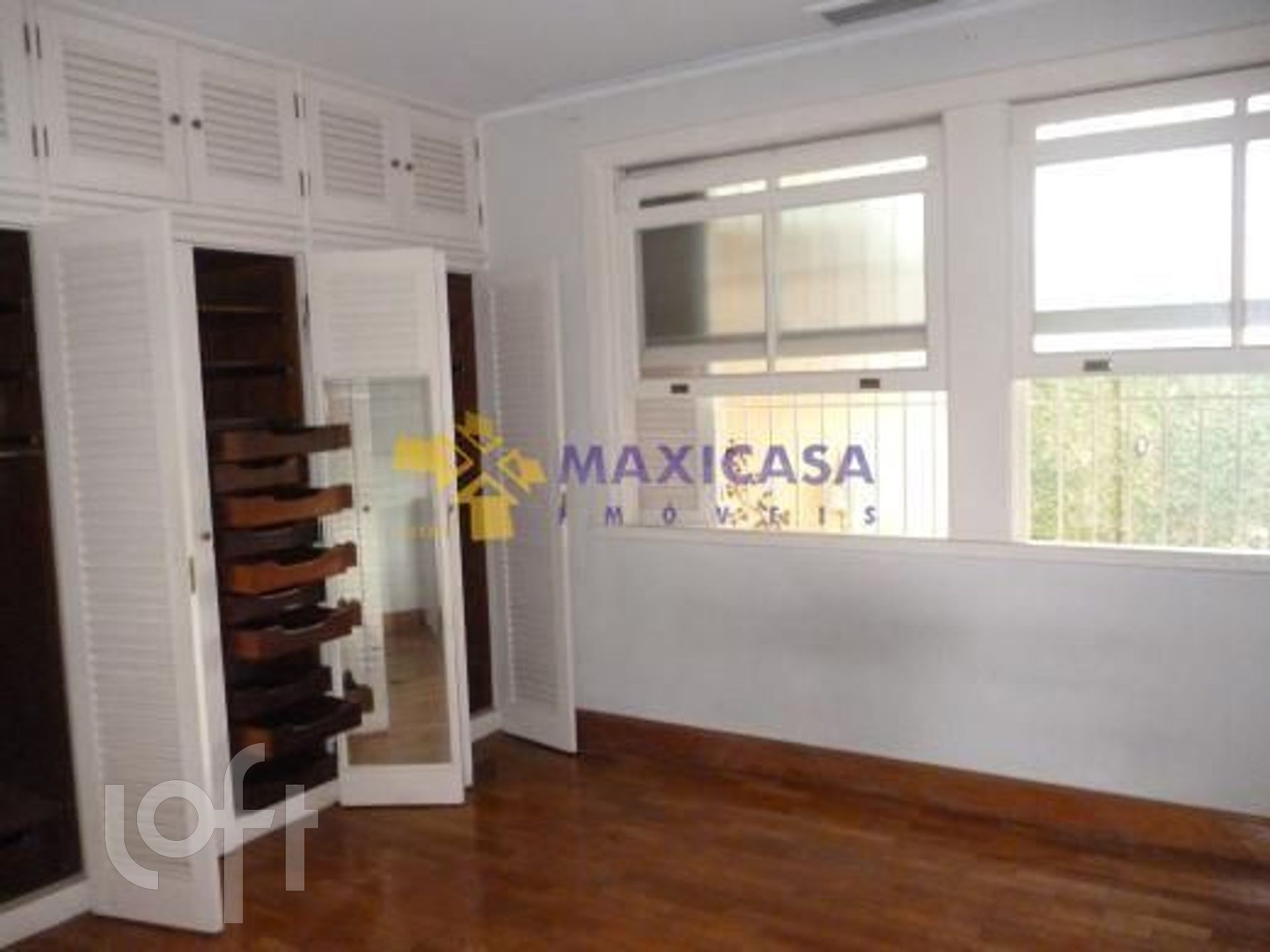 Casa à venda com 6 quartos, 1000m² - Foto 5