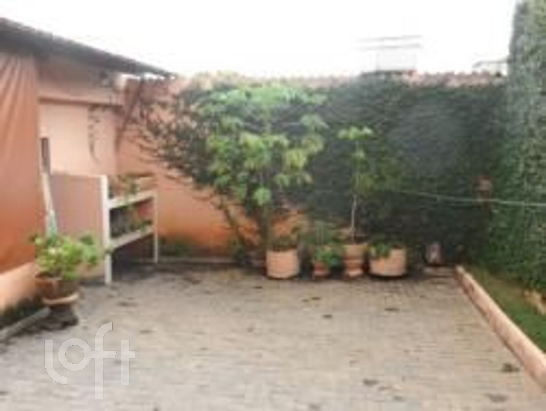 Casa à venda com 6 quartos, 1000m² - Foto 2