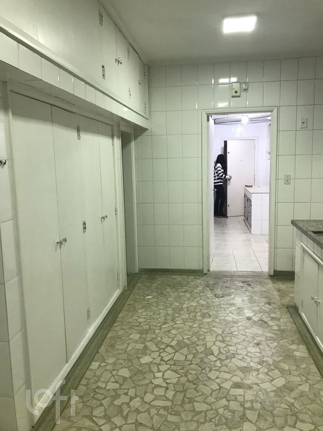 Apartamento à venda com 3 quartos, 160m² - Foto 6