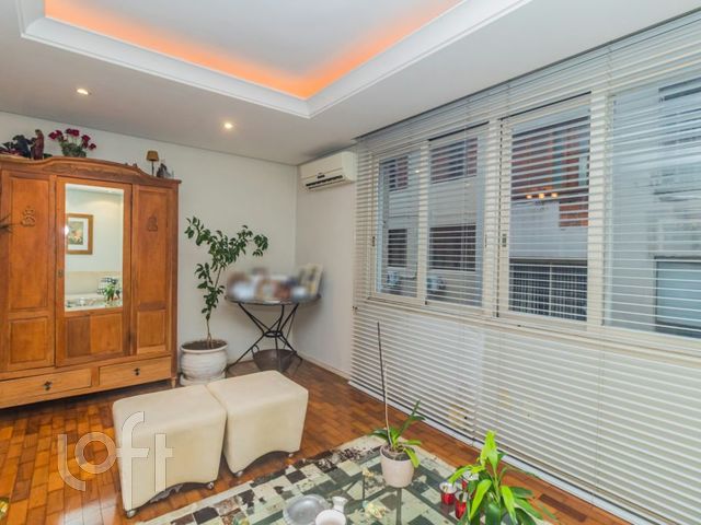 Apartamento com 109m², 3 dormitórios, 1 suíte, 1 vaga, Bom Fim em Porto Alegre