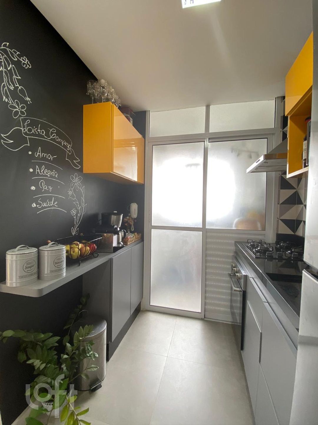 Apartamento à venda com 2 quartos, 62m² - Foto 7