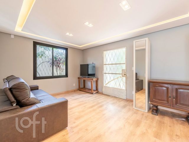 Casa com 190m², 3 dormitórios, 1 vaga, Jardim Botânico em Porto Alegre