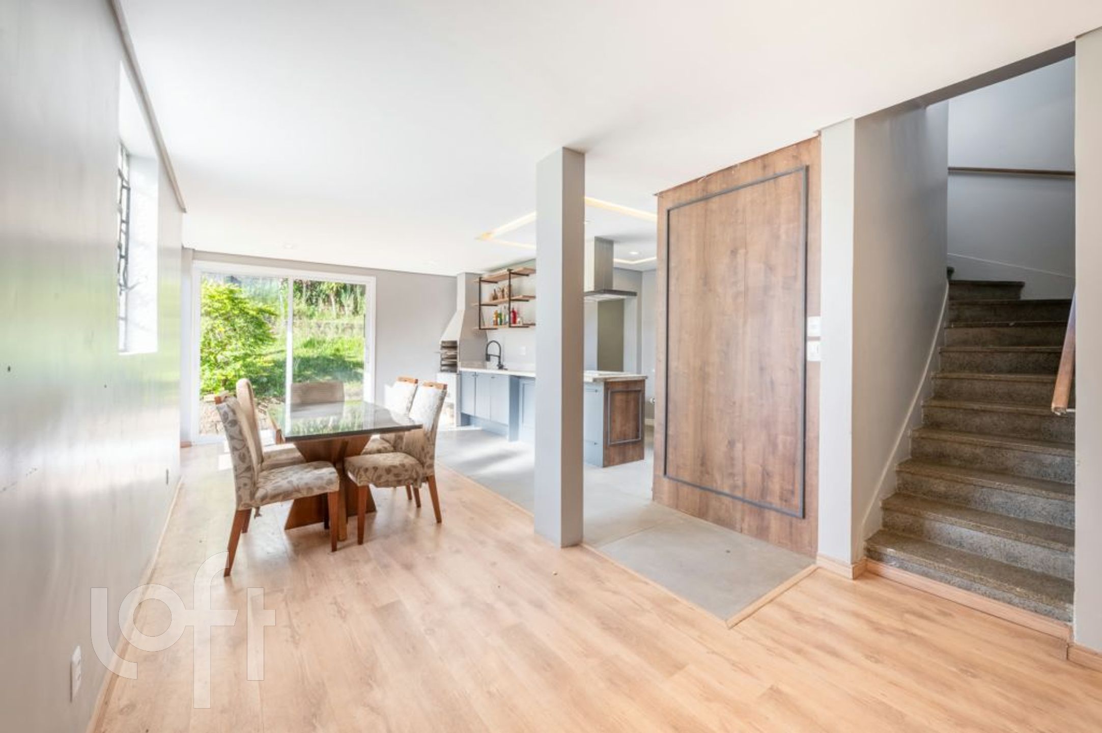 Casa com 190m², 3 dormitórios, 1 vaga, Jardim Botânico em Porto Alegre