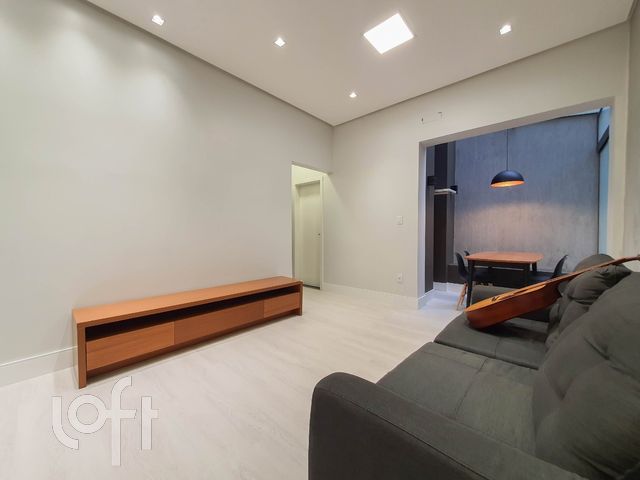 Apartamento com 71m², 2 dormitórios, Auxiliadora em Porto Alegre