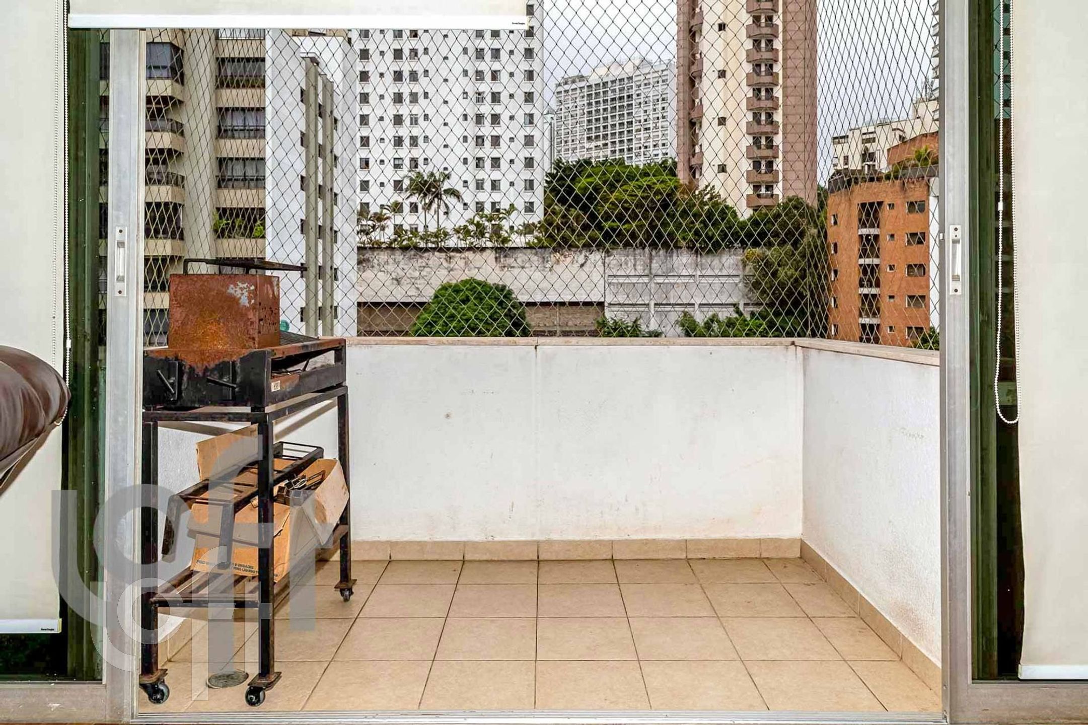 Apartamento à venda com 3 quartos, 130m² - Foto 15