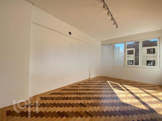 Apartamento com 108m², 2 dormitórios, 2 suítes, Independência em Porto Alegre