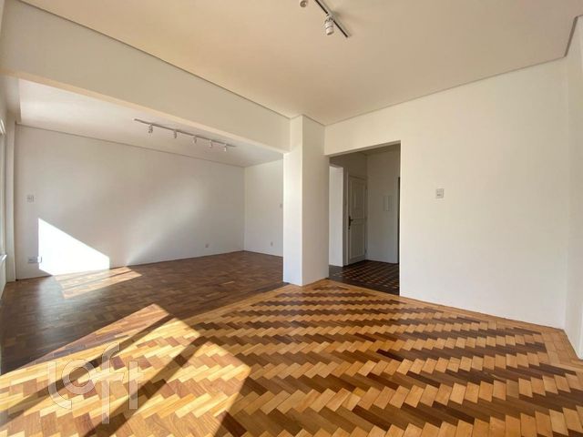 Apartamento com 108m², 2 dormitórios, 2 suítes, Independência em Porto Alegre