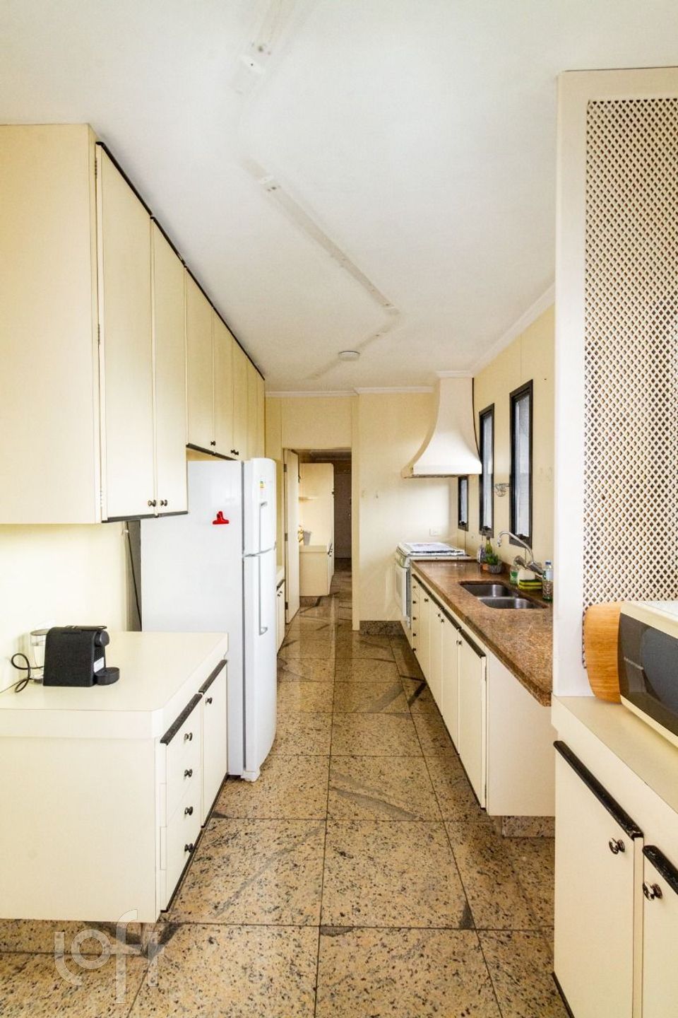 Apartamento à venda com 3 quartos, 186m² - Foto 10