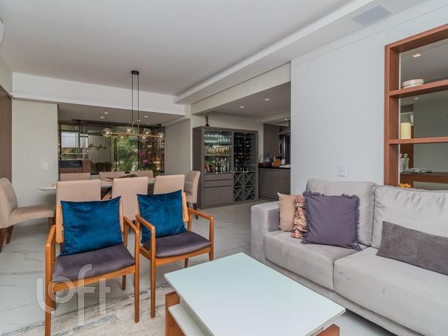 Apartamento com 109m², 3 dormitórios, 1 suíte, 1 vaga, Cristo Redentor em Porto Alegre