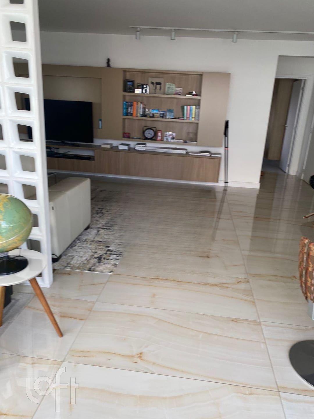 Apartamento à venda com 3 quartos, 157m² - Foto 9