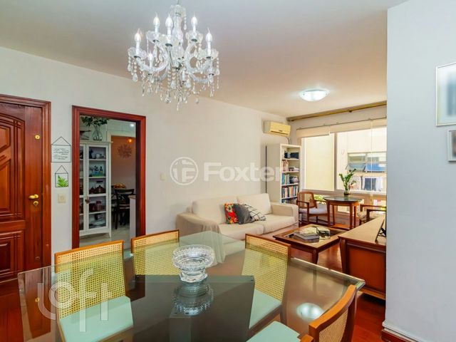 Apartamento com 100m², 3 dormitórios, 1 suíte, 1 vaga, Moinhos de Vento em Porto Alegre