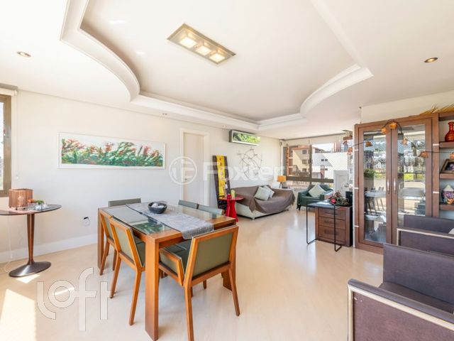 Apartamento com 114m², 3 dormitórios, 2 suítes, 2 vagas, Auxiliadora em Porto Alegre