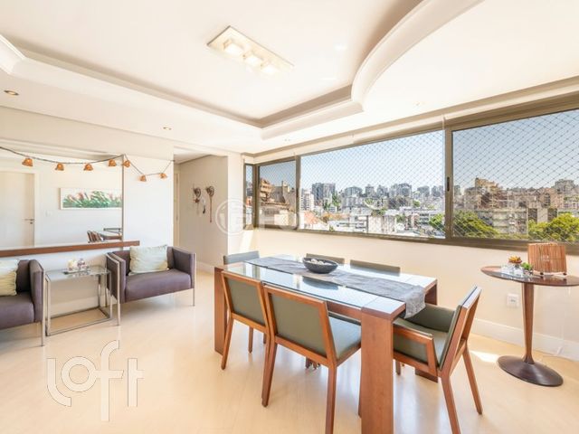 Apartamento com 114m², 3 dormitórios, 2 suítes, 2 vagas, Auxiliadora em Porto Alegre