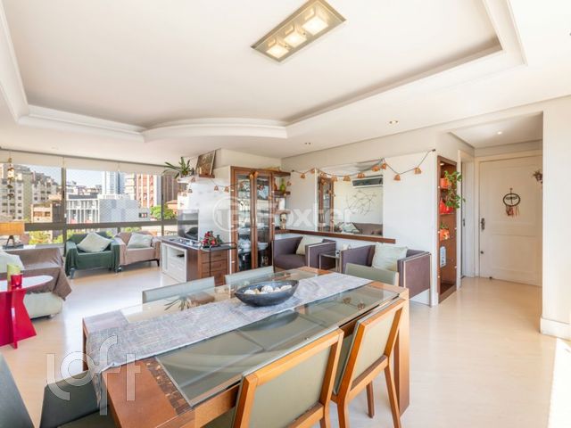 Apartamento com 114m², 3 dormitórios, 2 suítes, 2 vagas, Auxiliadora em Porto Alegre