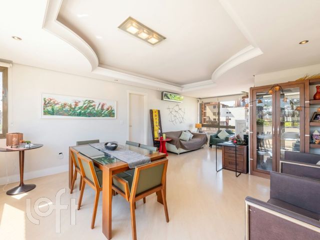 Apartamento com 114m², 3 dormitórios, 2 suítes, 2 vagas, Auxiliadora em Porto Alegre