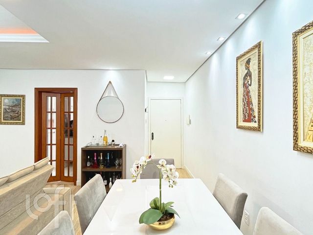 Apartamento com 94m², 3 dormitórios, Menino Deus em Porto Alegre