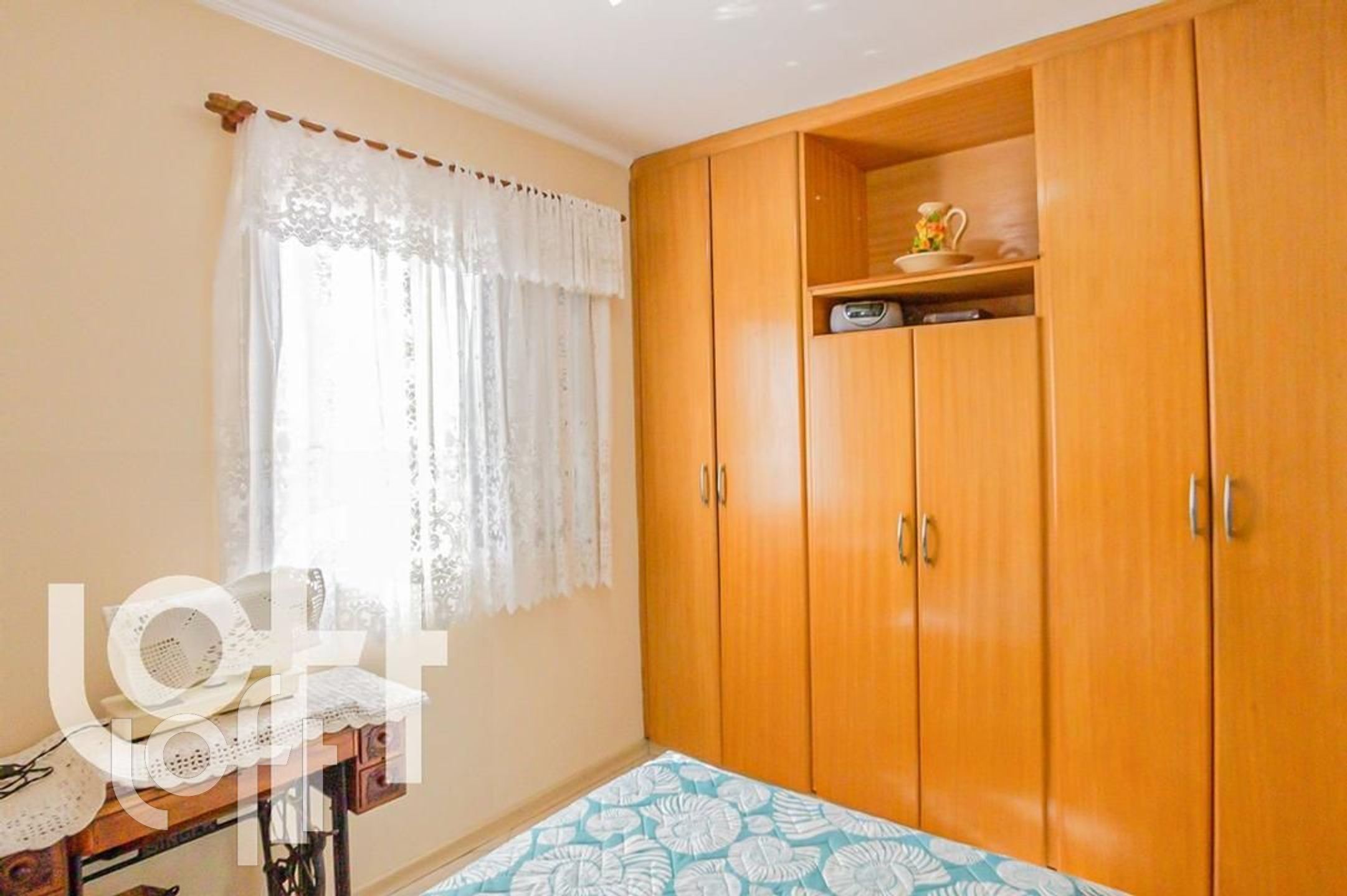 Apartamento à venda com 3 quartos, 75m² - Foto 2