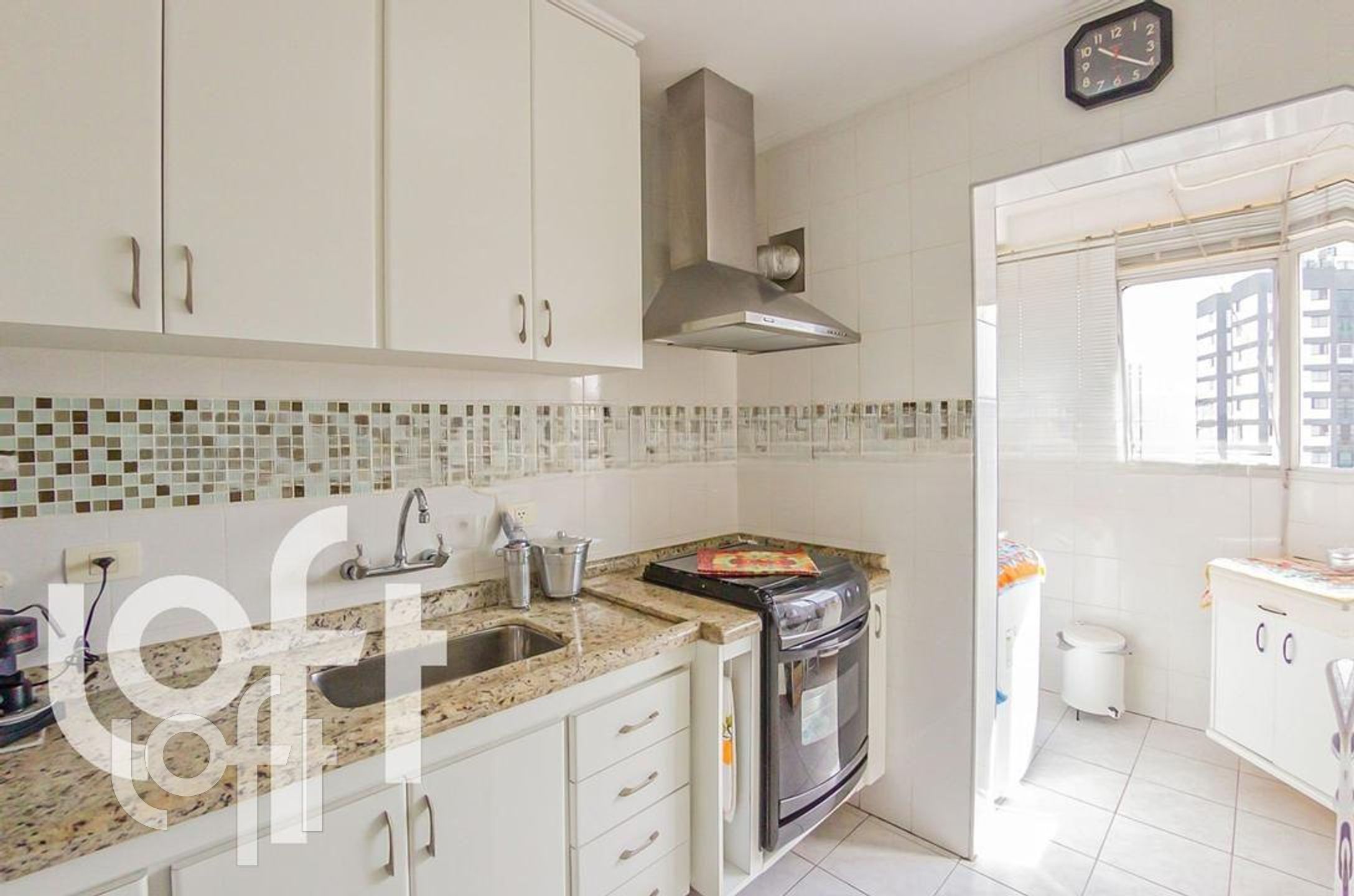 Apartamento à venda com 3 quartos, 75m² - Foto 24