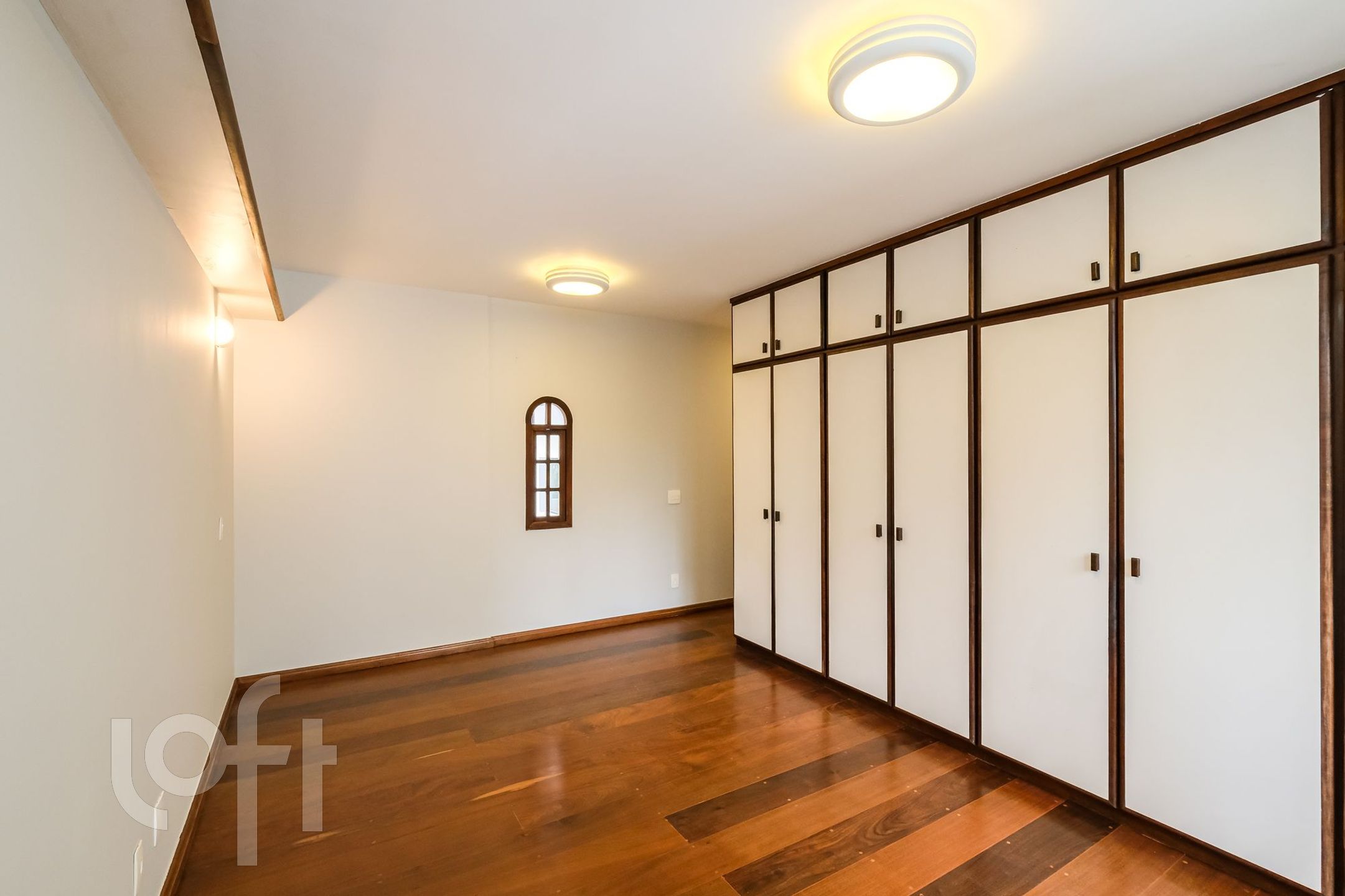 Apartamento à venda com 3 quartos, 185m² - Foto 5