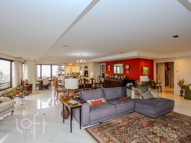 Apartamento com 260m², 3 dormitórios, 3 suítes, 4 vagas, Bela Vista em Porto Alegre