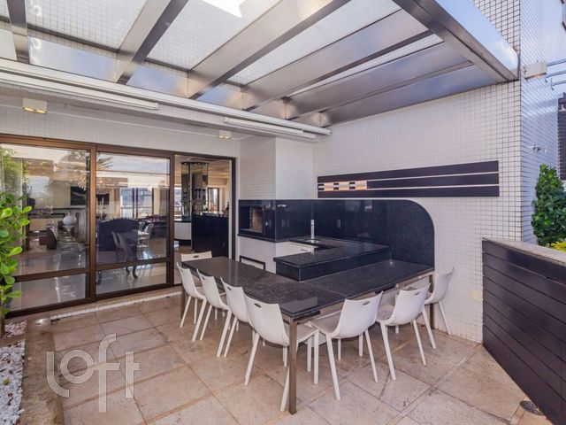 Apartamento com 488m², 4 dormitórios, 3 suítes, 4 vagas, Bela Vista em Porto Alegre