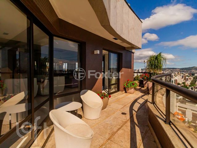 Apartamento com 488m², 4 dormitórios, 3 suítes, 4 vagas, Bela Vista em Porto Alegre