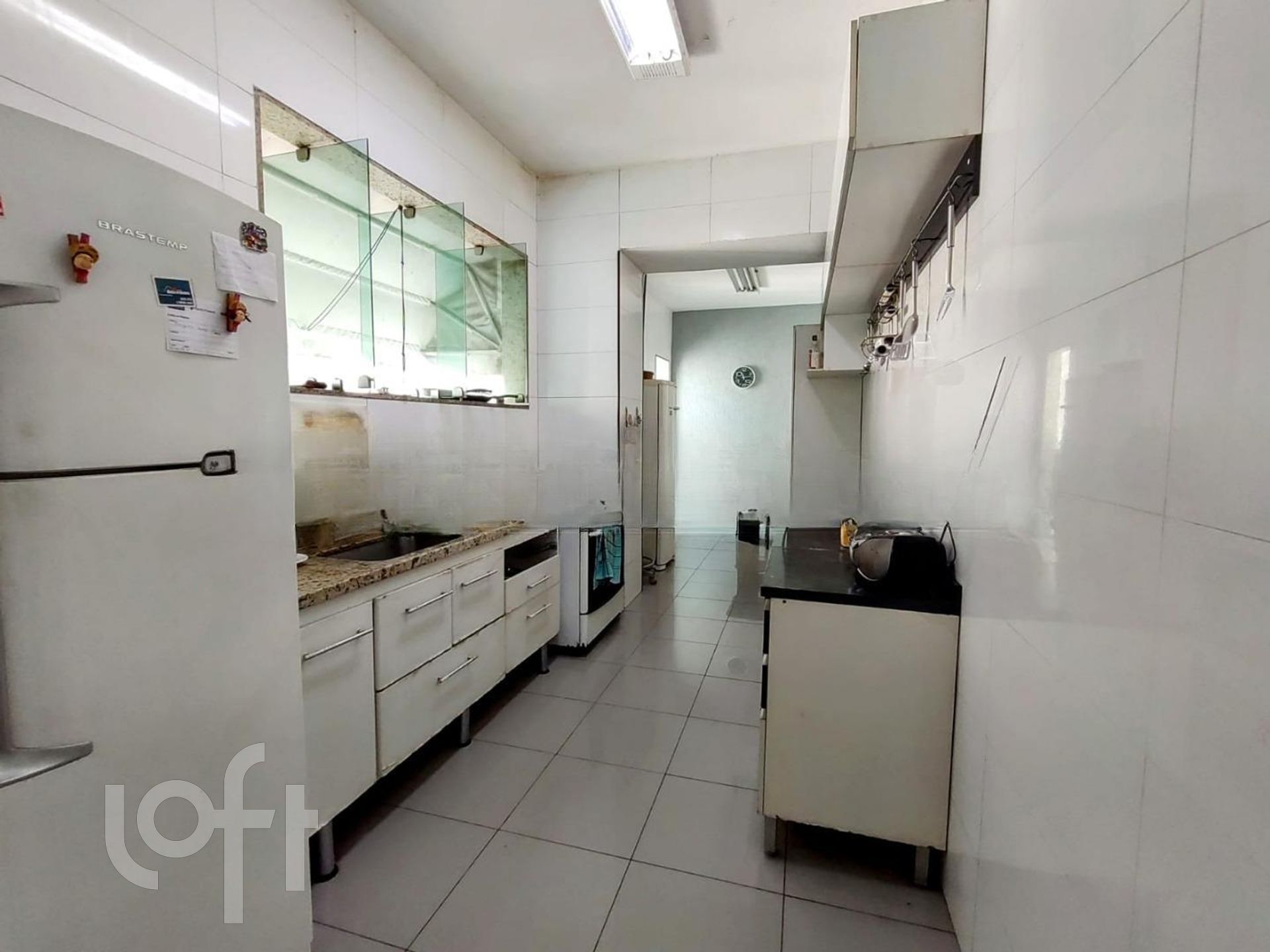 Apartamento à venda com 3 quartos, 220m² - Foto 35