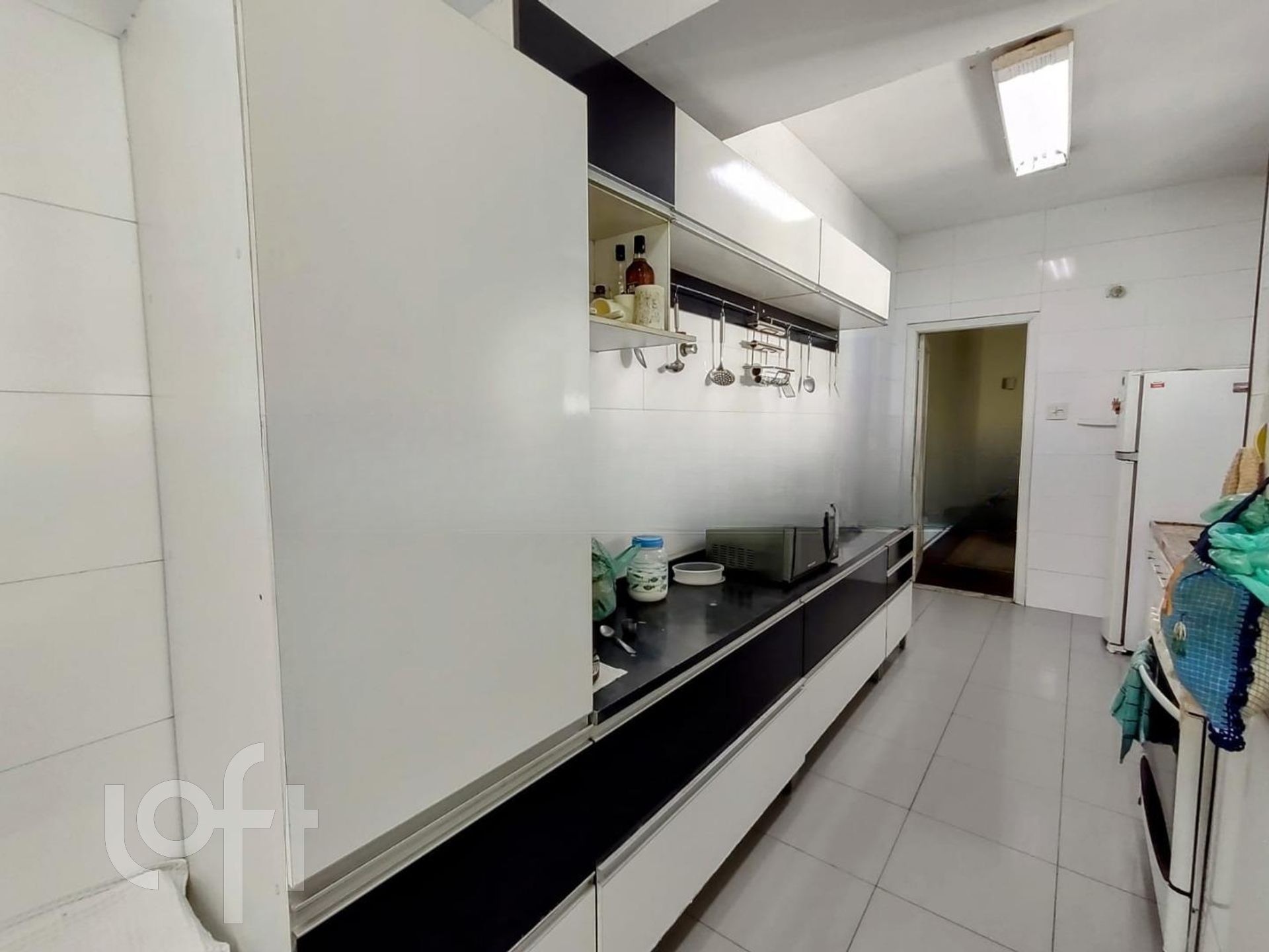 Apartamento à venda com 3 quartos, 220m² - Foto 3