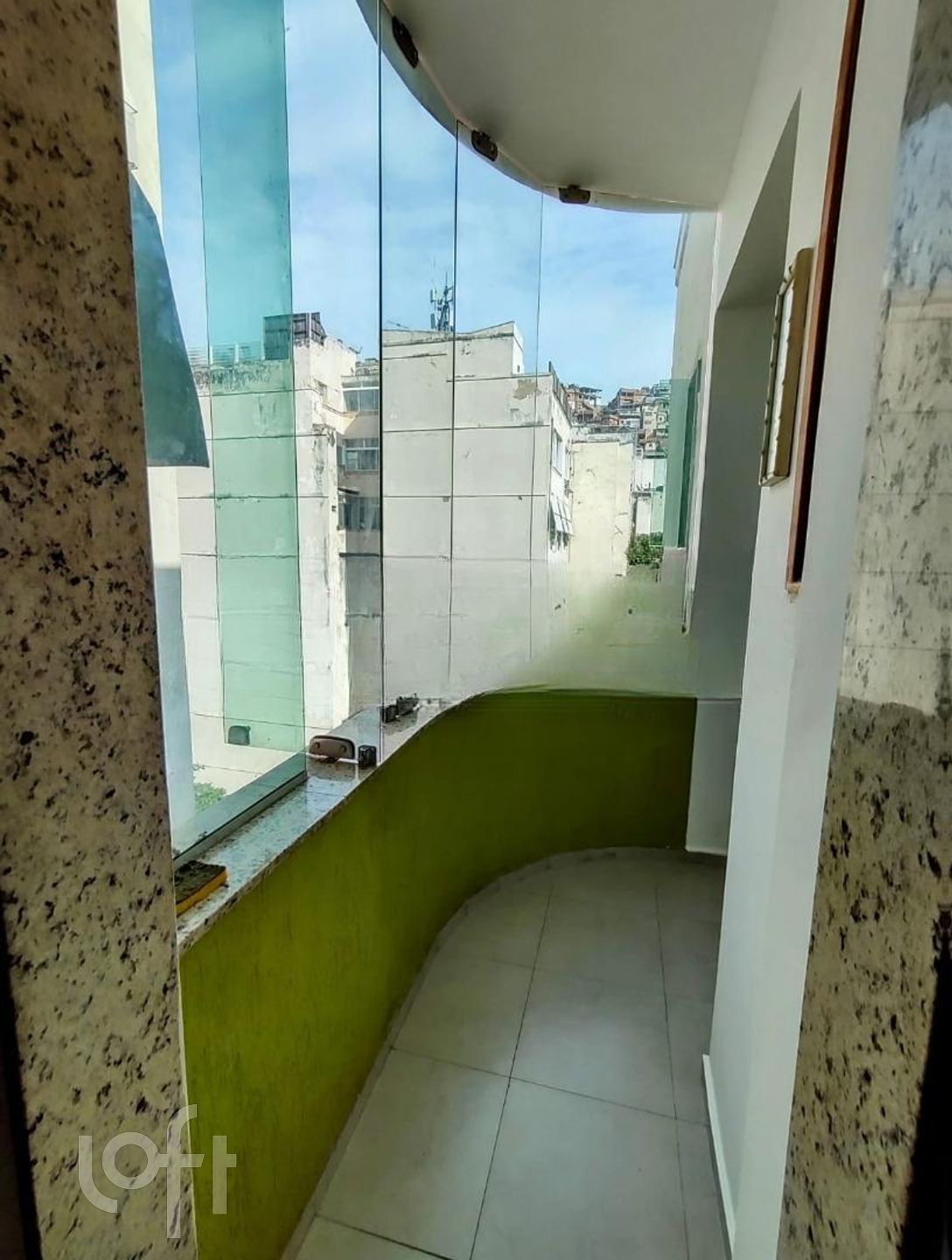 Apartamento à venda com 3 quartos, 220m² - Foto 21