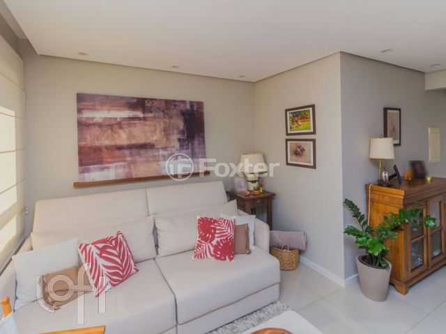 Apartamento com 68m², 2 dormitórios, 1 suíte, 1 vaga, Petrópolis em Porto Alegre