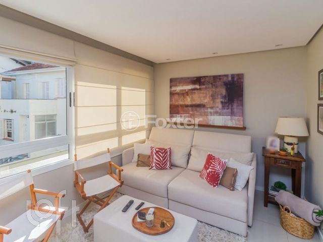 Apartamento com 68m², 2 dormitórios, 1 suíte, 1 vaga, Petrópolis em Porto Alegre