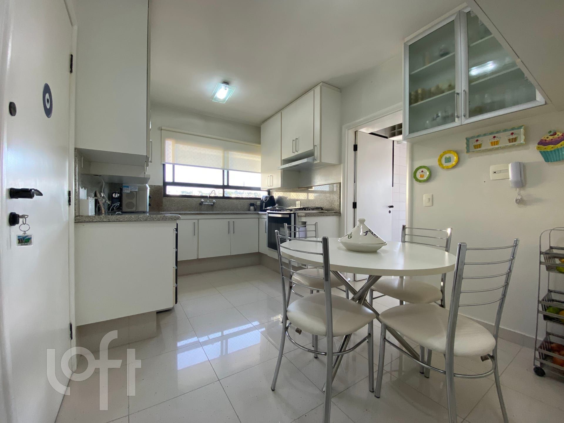 Apartamento à venda com 3 quartos, 175m² - Foto 18