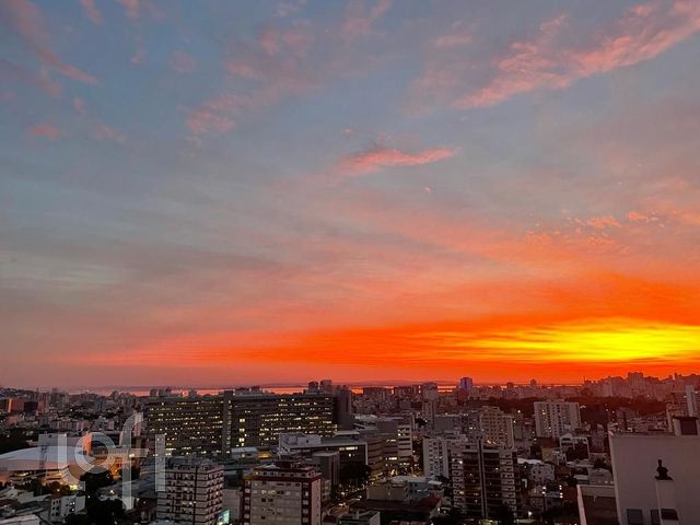 Apartamento com 157m², 3 dormitórios, 3 suítes, 2 vagas, Rio Branco em Porto Alegre