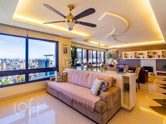 Apartamento com 157m², 3 dormitórios, 3 suítes, 2 vagas, Rio Branco em Porto Alegre