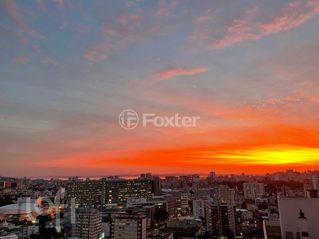 Apartamento com 157m², 3 dormitórios, 3 suítes, 2 vagas, Rio Branco em Porto Alegre