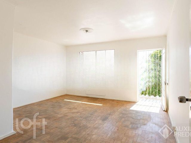 Casa com 280m², 3 dormitórios, 1 suíte, 2 vagas, Cristo Redentor em Porto Alegre