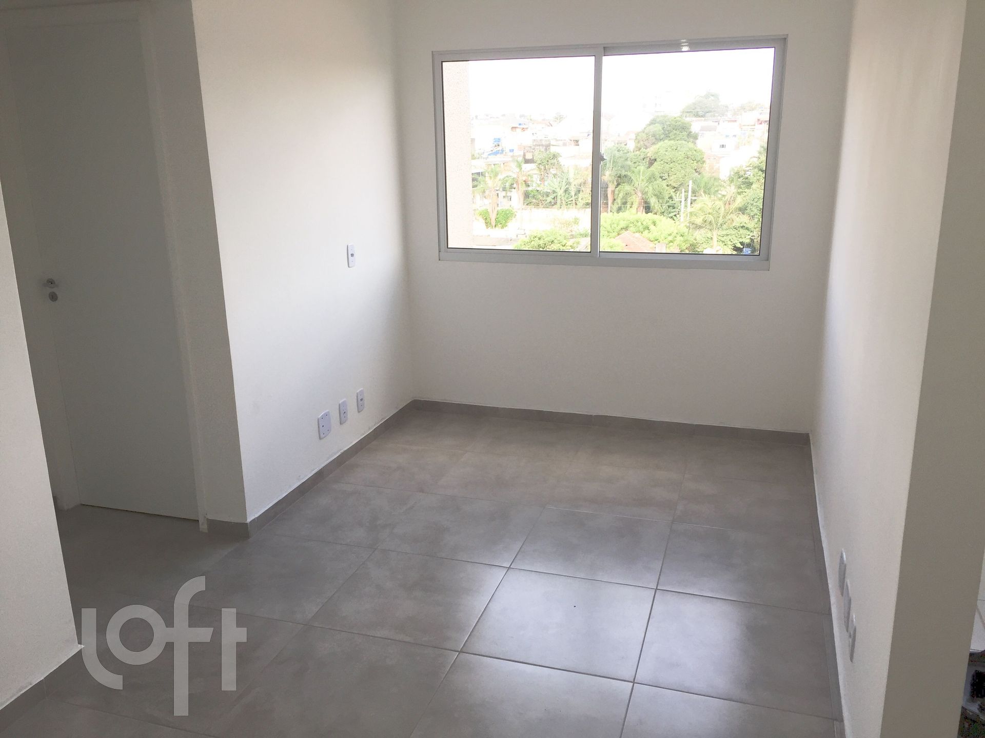 Apartamento à venda com 2 quartos, 44m² - Foto 2