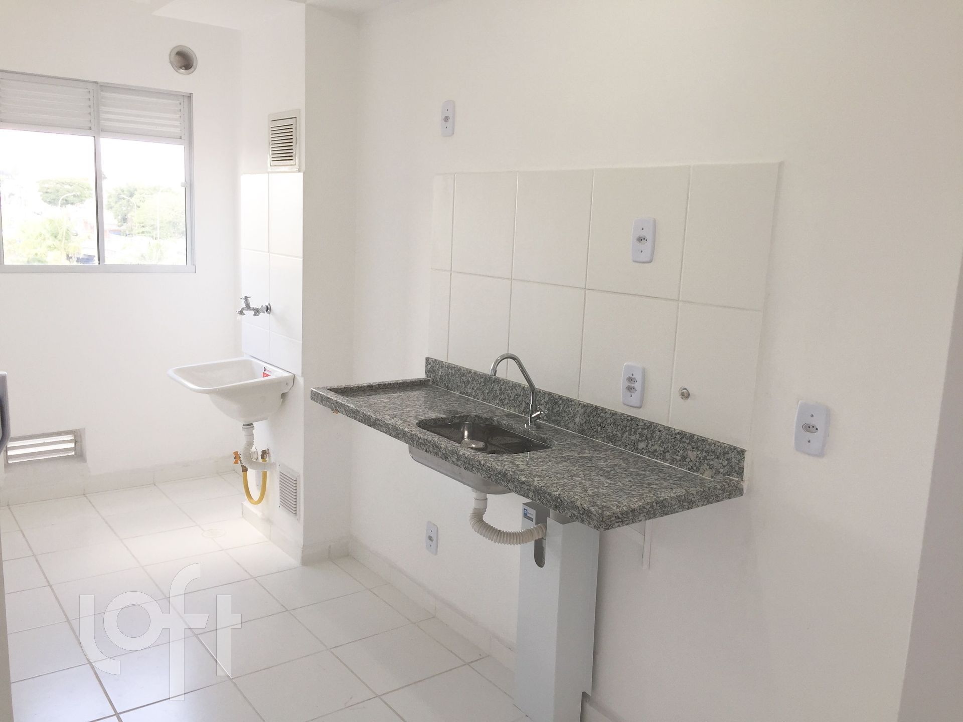 Apartamento à venda com 2 quartos, 44m² - Foto 6