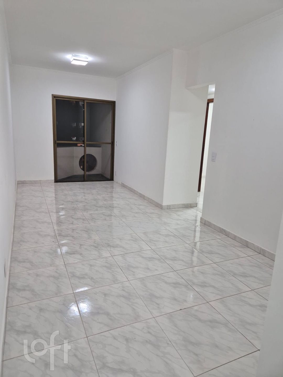 Apartamento à venda com 3 quartos, 74m² - Foto 1