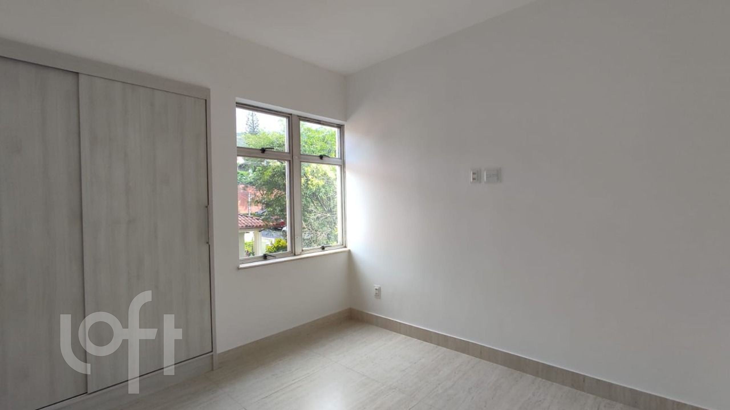 Apartamento à venda com 4 quartos, 170m² - Foto 7