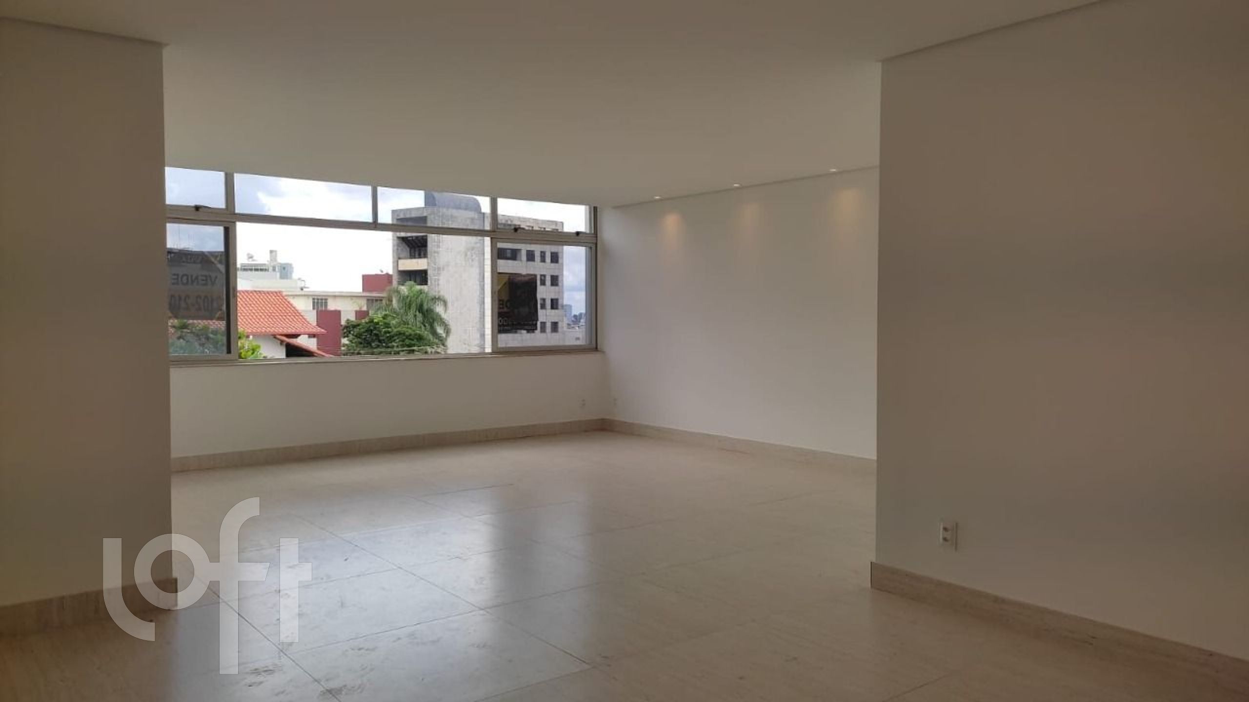 Apartamento à venda com 4 quartos, 170m² - Foto 3